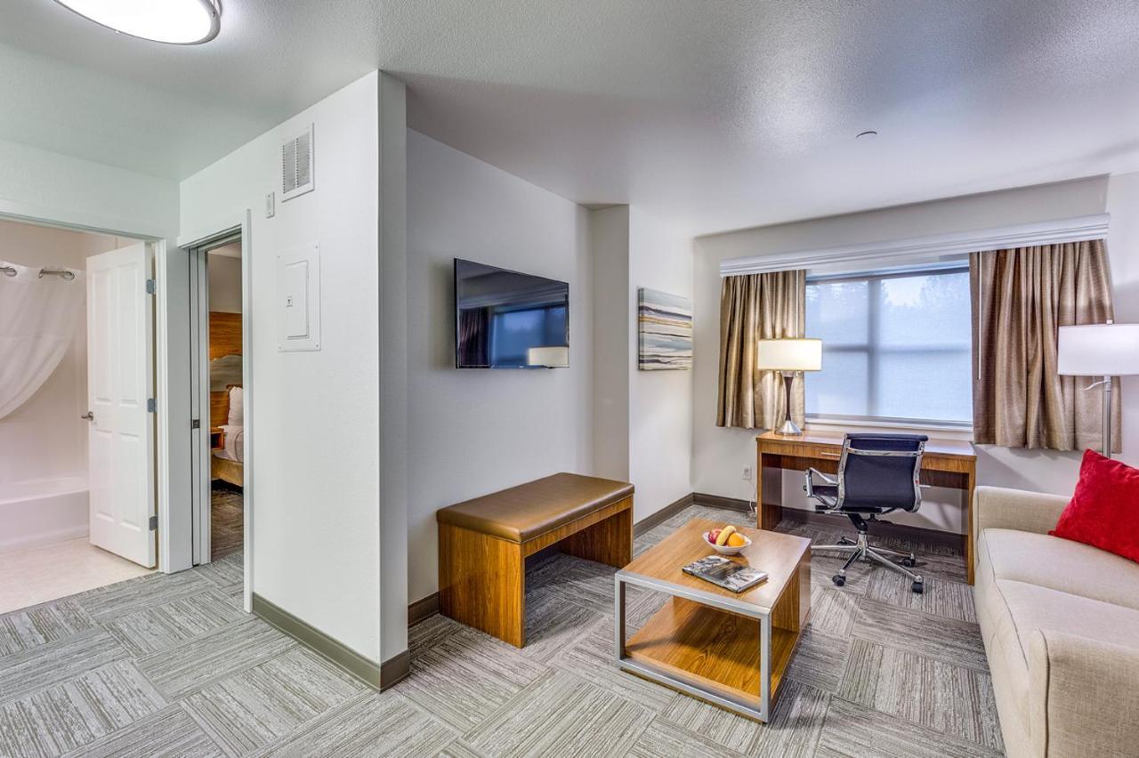 Marshall Suites Bainbridge Island Exterior photo