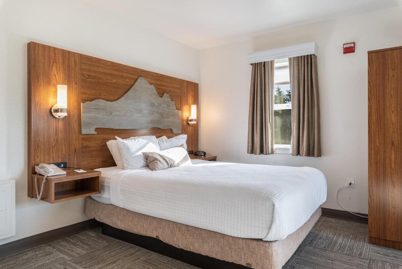 Marshall Suites Bainbridge Island Exterior photo